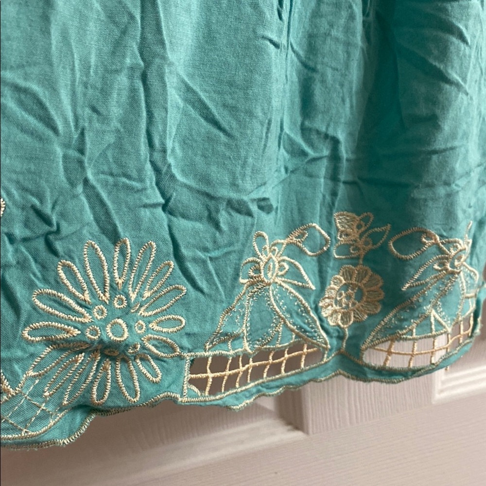 Elegant Teal Strapless Dress with Embroidery